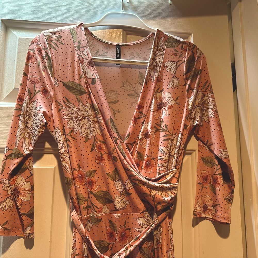 Beautiful pink flowery Janette A line dress